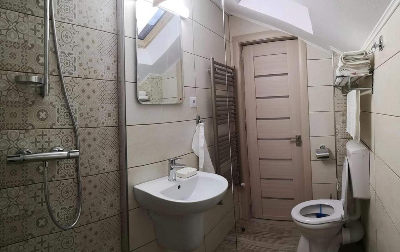 מלון Călimăneşti Casa Cizi מראה חיצוני תמונה