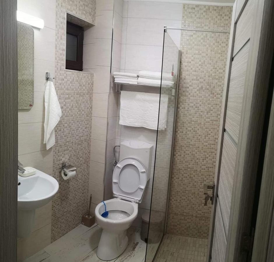מלון Călimăneşti Casa Cizi מראה חיצוני תמונה