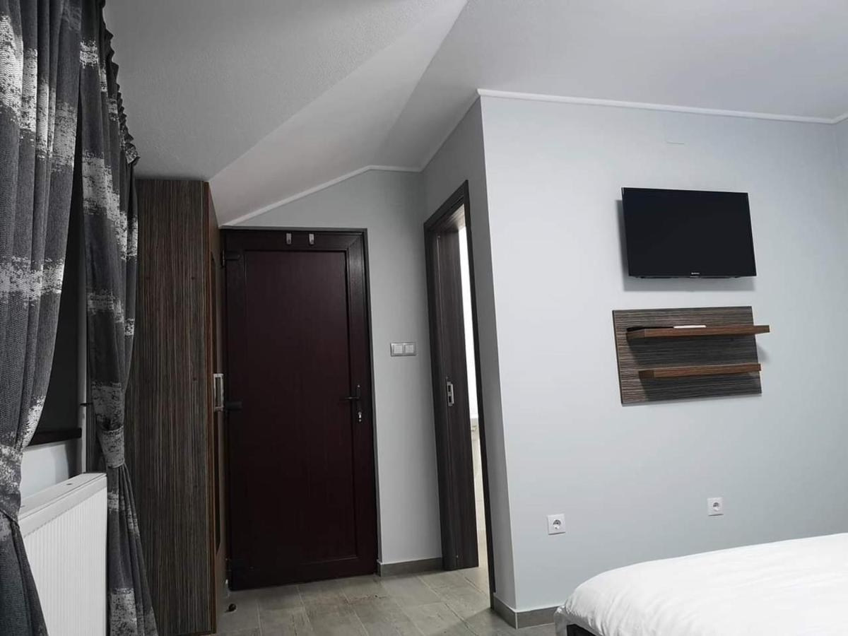 מלון Călimăneşti Casa Cizi מראה חיצוני תמונה