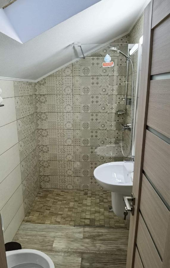 מלון Călimăneşti Casa Cizi מראה חיצוני תמונה