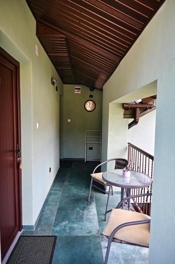 מלון Călimăneşti Casa Cizi מראה חיצוני תמונה